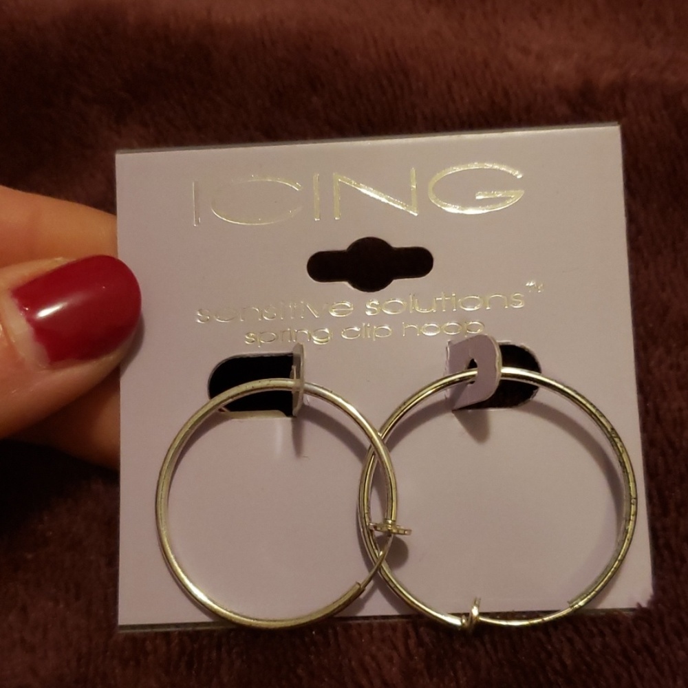 Earings